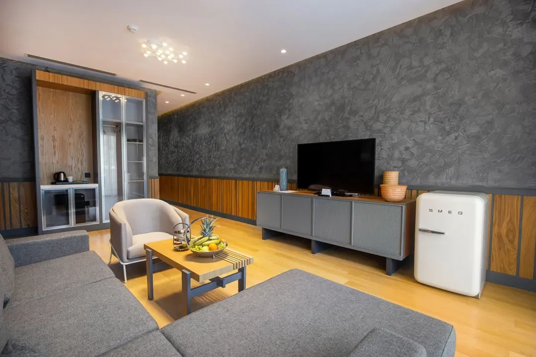 Executive Suite
